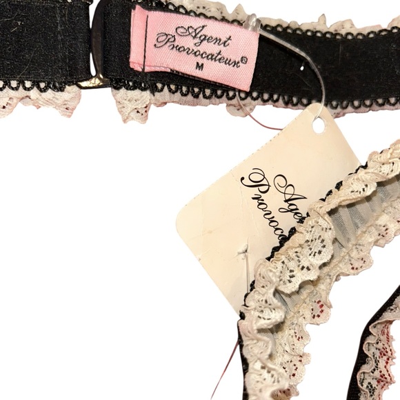 Agent Provocateur Black and Cream Lace garter Belt NEW NWT M - Picture 2 of 7